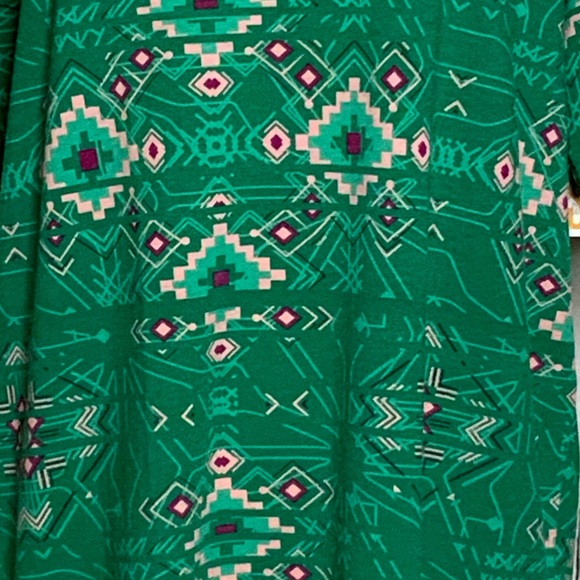 LuLa Roe Irma - Picture 6 of 9